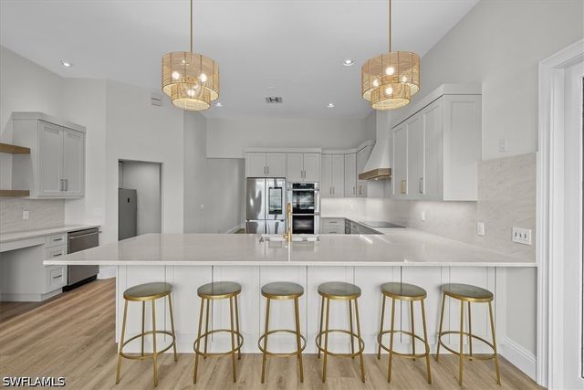 7985 Beaumont CT, Naples, FL 34109