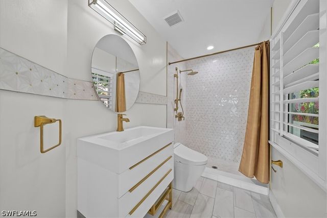 7985 Beaumont CT, Naples, FL 34109