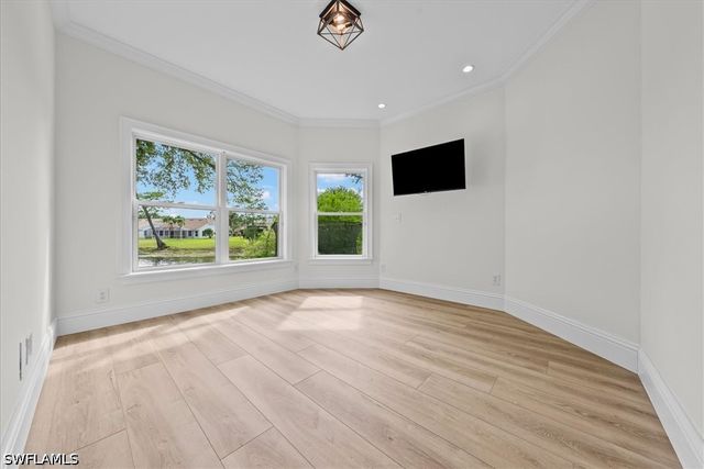 7985 Beaumont CT, Naples, FL 34109