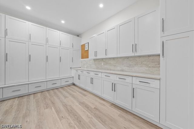 7985 Beaumont CT, Naples, FL 34109