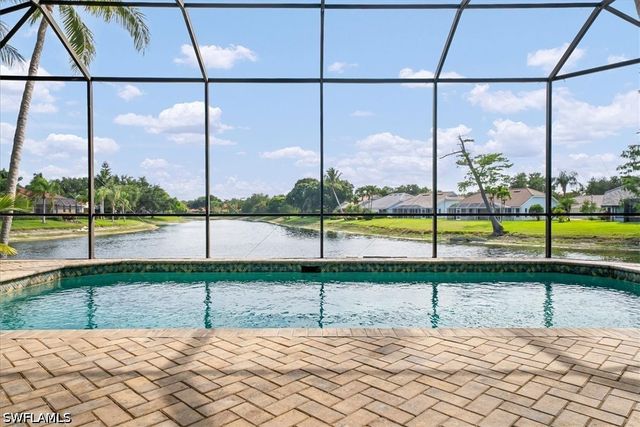 7985 Beaumont CT, Naples, FL 34109
