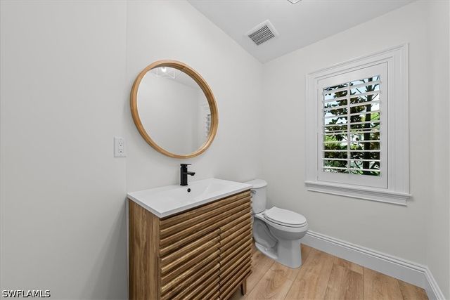 7985 Beaumont CT, Naples, FL 34109