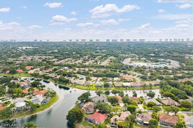 7985 Beaumont CT, Naples, FL 34109
