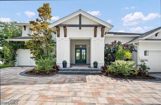 7985 Beaumont CT, Naples, FL 34109