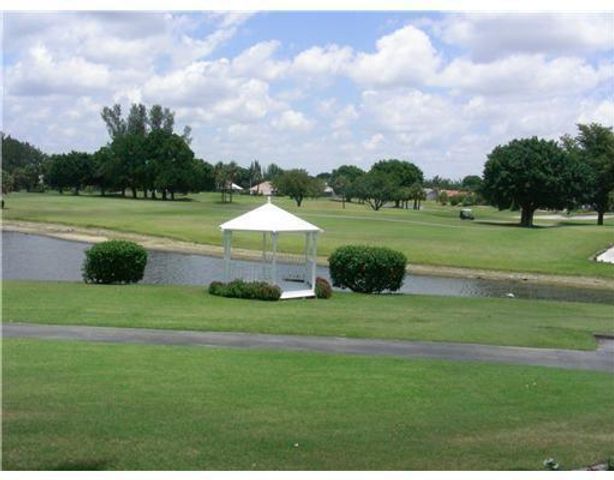 19600 Sea Pines Way, Boca Raton, FL 33498