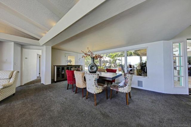 5030 Alzeda, La Mesa, CA 91941