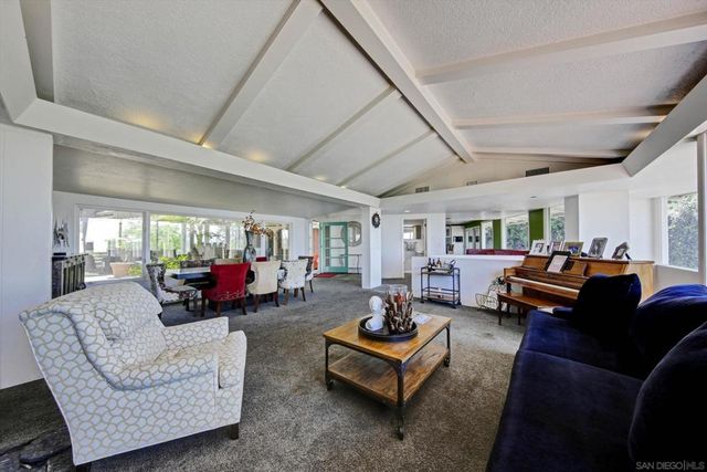 5030 Alzeda, La Mesa, CA 91941