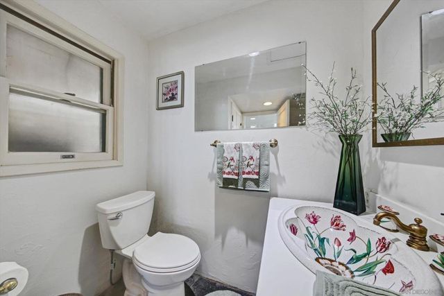 5030 Alzeda, La Mesa, CA 91941