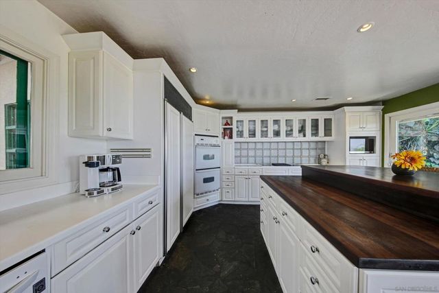 5030 Alzeda, La Mesa, CA 91941