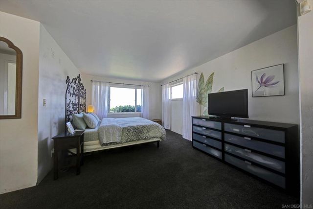 5030 Alzeda, La Mesa, CA 91941