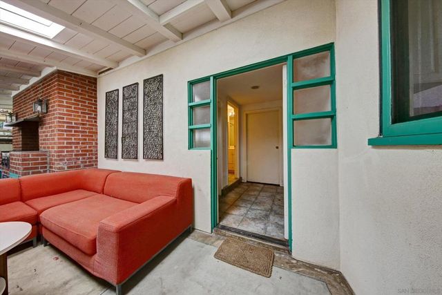 5030 Alzeda, La Mesa, CA 91941
