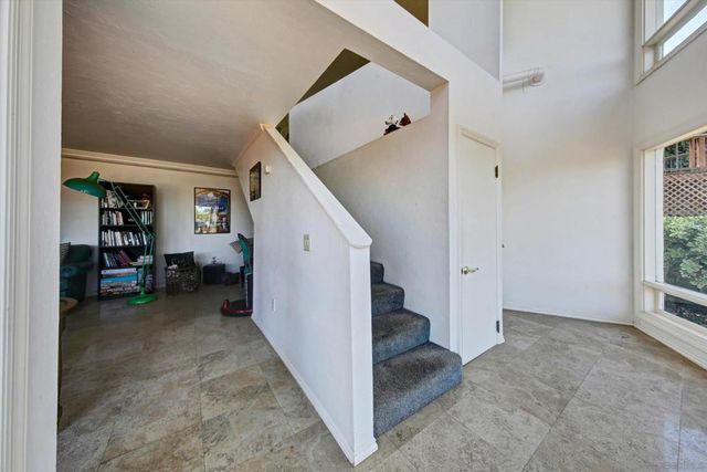 5030 Alzeda, La Mesa, CA 91941