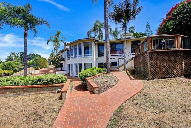 5030 Alzeda, La Mesa, CA 91941