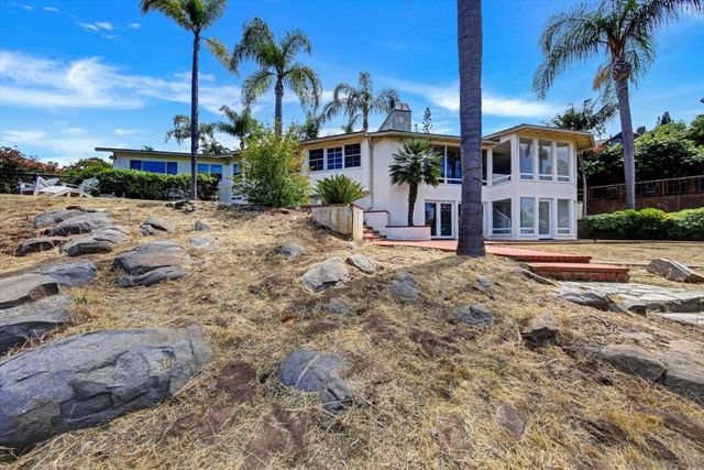 5030 Alzeda, La Mesa, CA 91941