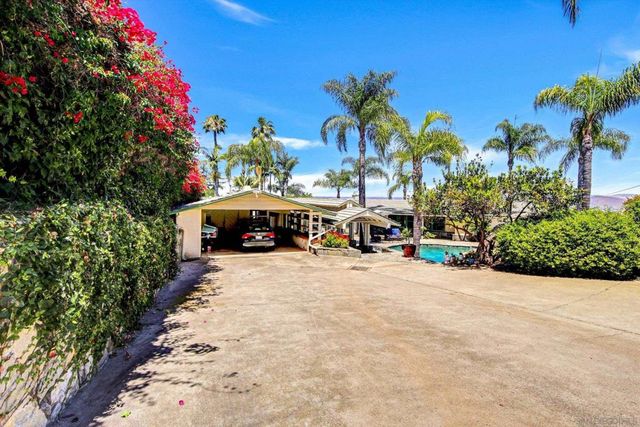 5030 Alzeda, La Mesa, CA 91941