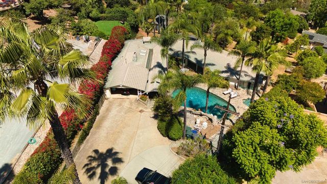 5030 Alzeda, La Mesa, CA 91941