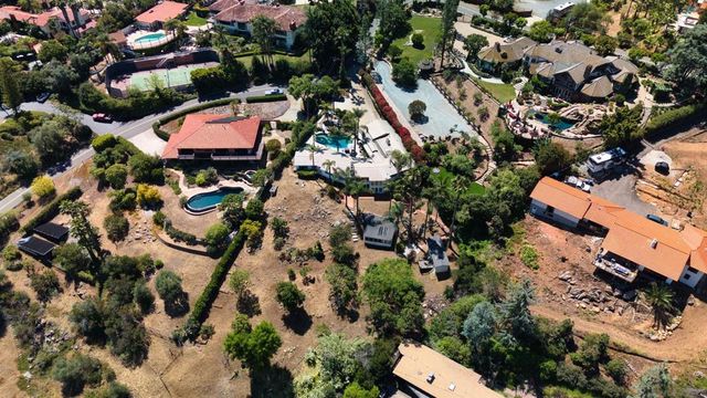 5030 Alzeda, La Mesa, CA 91941