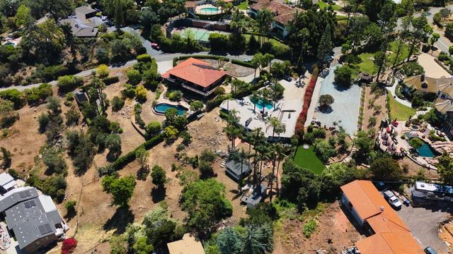 5030 Alzeda, La Mesa, CA 91941