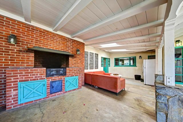 5030 Alzeda, La Mesa, CA 91941