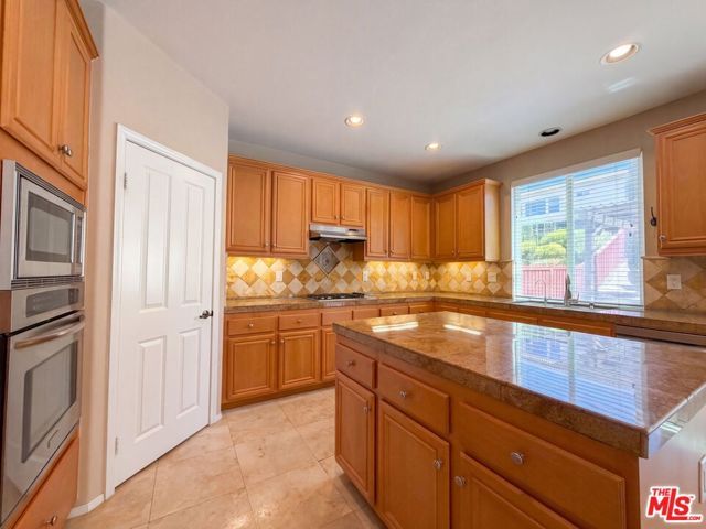 17780 Sweetgum Lane, Canyon Country (santa Clarita), CA 91387