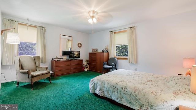 1076 CONNEMARA CIR, Warrington, PA 18976