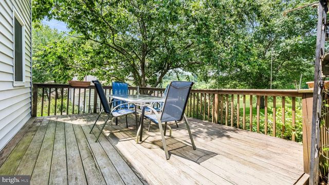 1076 CONNEMARA CIR, Warrington, PA 18976