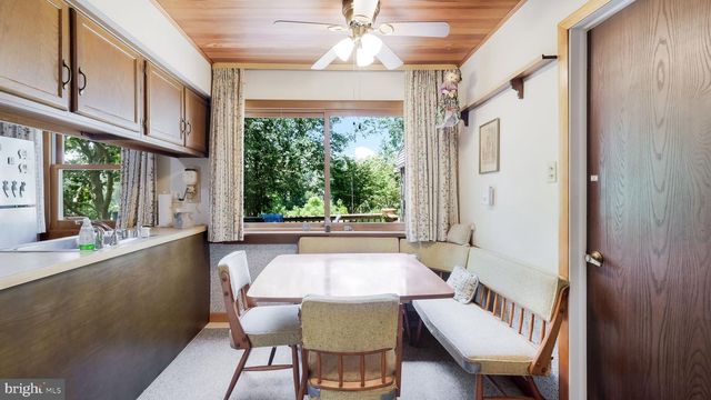 1076 CONNEMARA CIR, Warrington, PA 18976