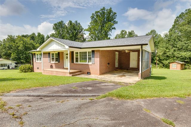 161 Academy Drive, Pickens, SC 29671