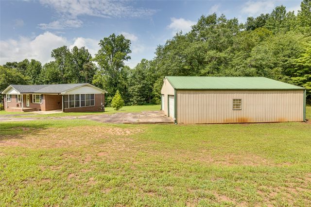 161 Academy Drive, Pickens, SC 29671