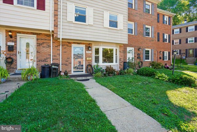 14373 BERKSHIRE DR, Woodbridge, VA 22193