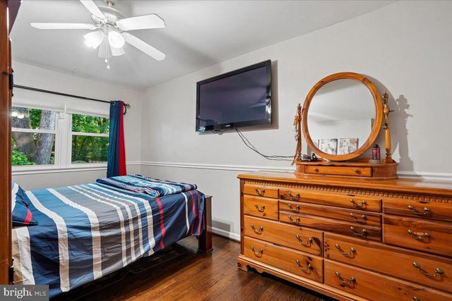14373 BERKSHIRE DR, Woodbridge, VA 22193