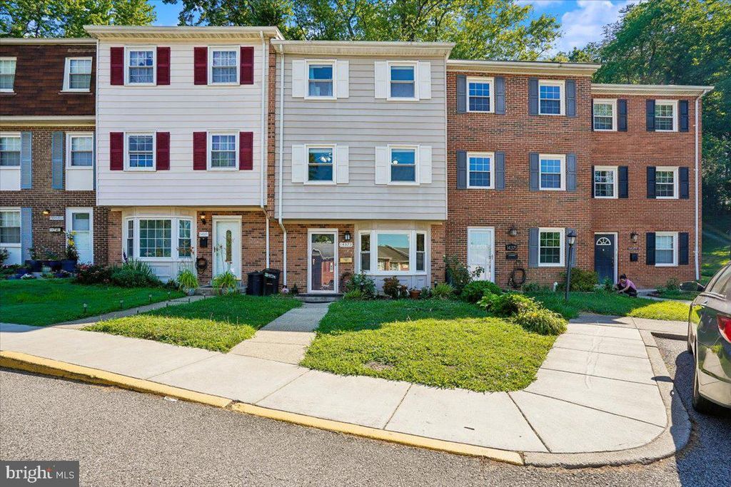 14373 BERKSHIRE DR, Woodbridge, VA 22193