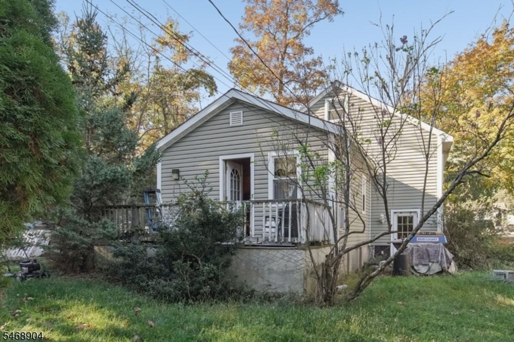 32 Northwestern Trl, Hopatcong Boro, NJ 07843 — exterior