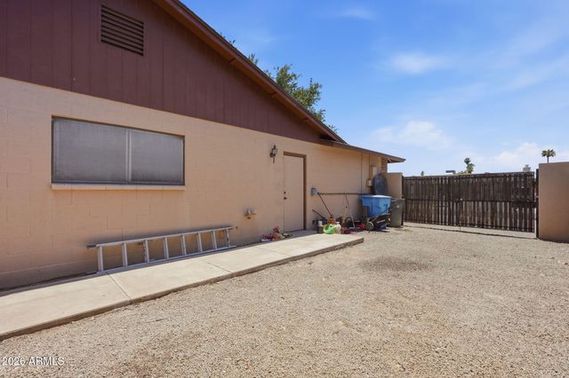 3102 W WALTANN Lane, Phoenix, AZ 85053