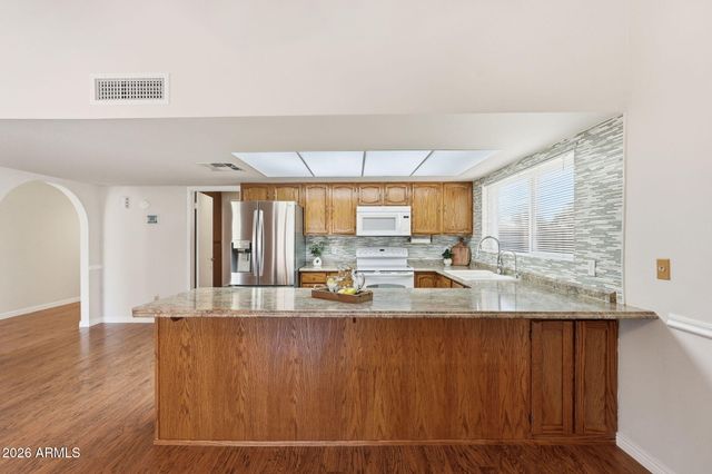 3102 W WALTANN Lane, Phoenix, AZ 85053