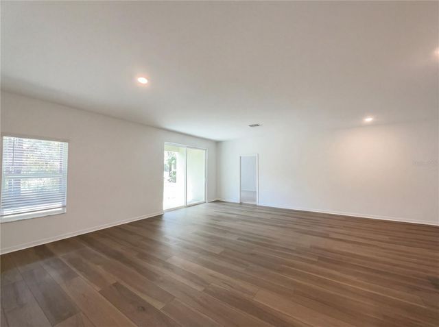 8355 SW 197TH COURT, Dunnellon, FL 34432