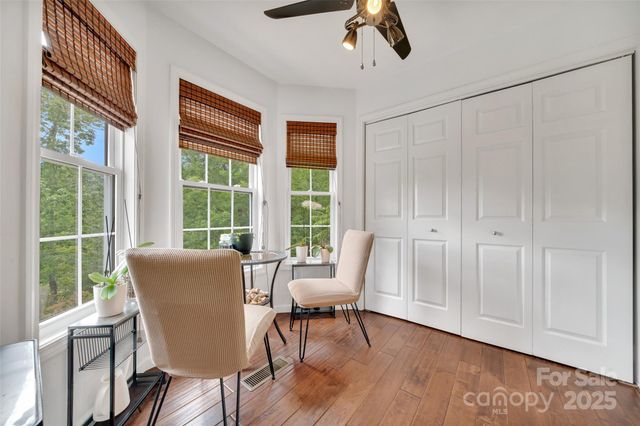 186 Hawks Point Drive, Zirconia, NC 28790