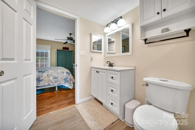 186 Hawks Point Drive, Zirconia, NC 28790