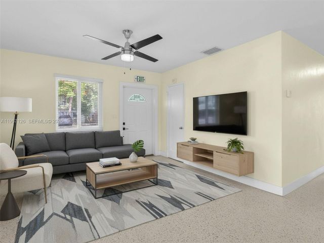 6520 SW 63rd Ct, South Miami, FL 33143