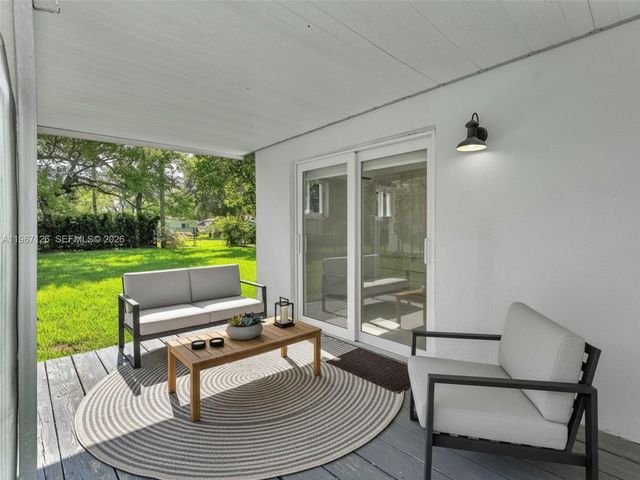 6520 SW 63rd Ct, South Miami, FL 33143