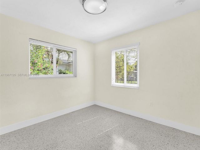 6520 SW 63rd Ct, South Miami, FL 33143