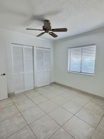 3050 Presidential Way 407, West Palm Beach, FL 33401