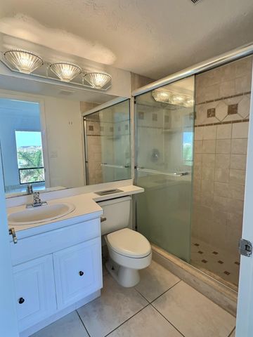 3050 Presidential Way 407, West Palm Beach, FL 33401