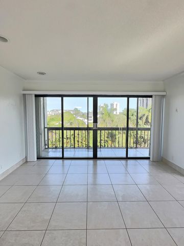 3050 Presidential Way 407, West Palm Beach, FL 33401