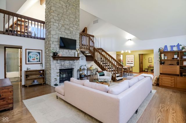 940 Tillson Drive, Zionsville, IN 46077