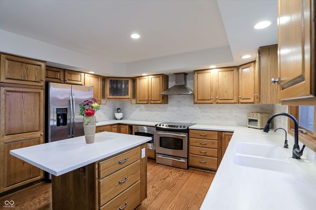 940 Tillson Drive, Zionsville, IN 46077