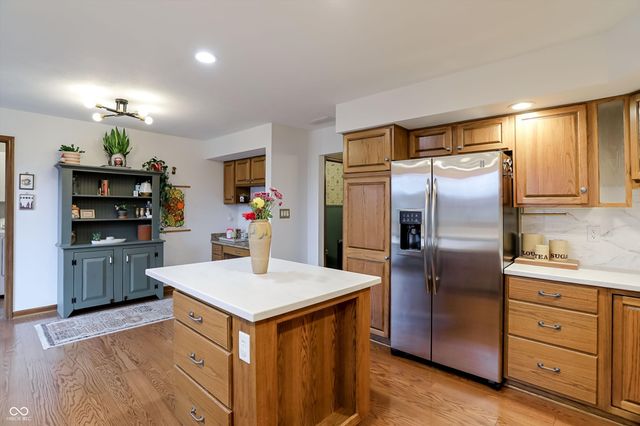 940 Tillson Drive, Zionsville, IN 46077