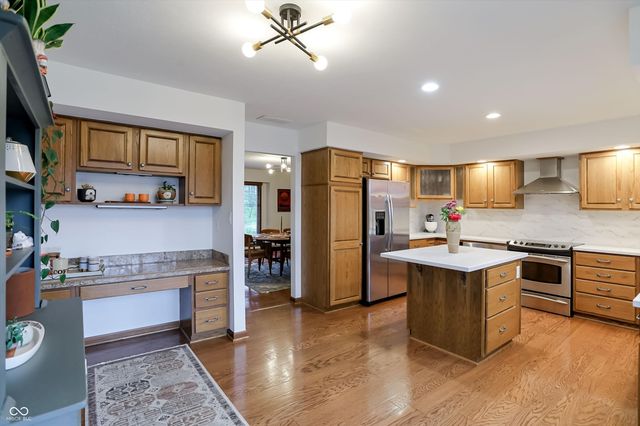 940 Tillson Drive, Zionsville, IN 46077