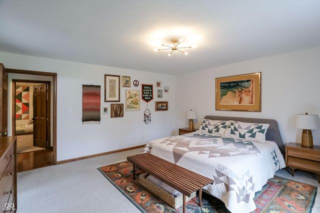 940 Tillson Drive, Zionsville, IN 46077