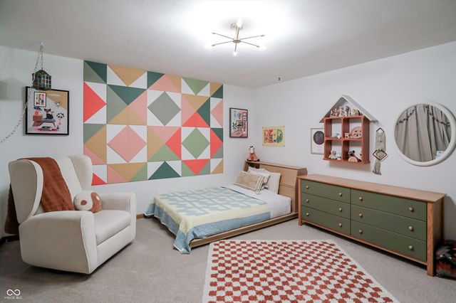940 Tillson Drive, Zionsville, IN 46077